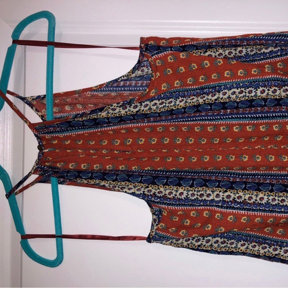 Top - Picture 2 of 2